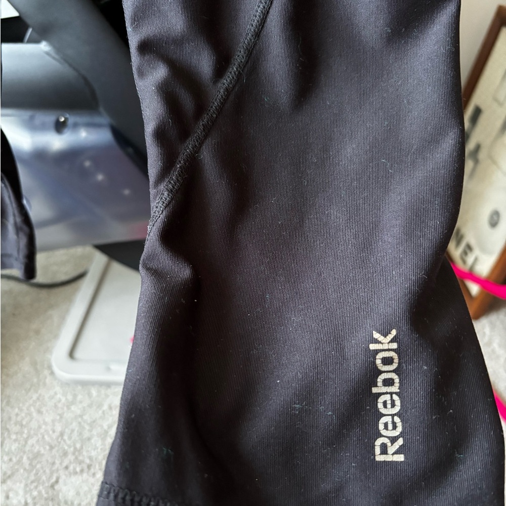 Reebok capri workout leggings
